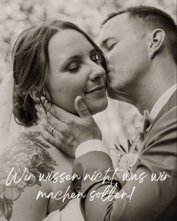 Die Sorge vor einem starren Brautpaarshooting und wie ich euch helfe ⬇️

Vor meiner Kamera stehen Paare wie du und ich –
Paare, die das Leben feiern, mit all dem echten
Chaos und den leisen Momenten dazwischen.

Paare, die nicht performen, sondern einfach fühlen
wollen. Ihr braucht keine Posing-Erfahrung, keine
Fotomodel-Vibes – nur den Wunsch, den Moment
festzuhalten. Echt, lebendig und mit Gefühl. ✨♥️

Viele meiner Paare stehen zum ersten Mal
gemeinsam vor der Kamera – und ja, oft ist da ein
bisschen Unsicherheit. Das ist völlig normal. Aber
genau deshalb dürft ihr euch fallen lassen und
mir vertrauen. Ich begleite euch mit Ruhe,
Empathie und einem feinen Gespür für das,
was zwischen euch passiert – ganz ohne Kitsch,
ganz ohne steife Posen. 🫶🏻

Was meine Paare an mir besonders schätzen?
Meine Fähigkeit, Menschen so festzuhalten, wie
sie wirklich sind: Unverstellt. Ungestellt. Ganz
natürlich.

Ihr müsst nichts leisten. Nichts darstellen.
Seid einfach ihr – das reicht vollkommen.
Und genau daraus entstehen die Bilder, die euch
berühren werden.

Ich gebe euch Tipps und kleine Aufgaben, um euch locker durch das Shooting zu begleiten 🥰

HOCHZEITSFOTOGRAF 
HOCHZEITSFOTOGRAFIN KÖLN
HOCHZEIT KÖLN
KORNSCHEUNE 

#kornscheune_eventlocation #hochzeitsfotografköln #hochzeitslocation #hochzeitsfotograﬁe